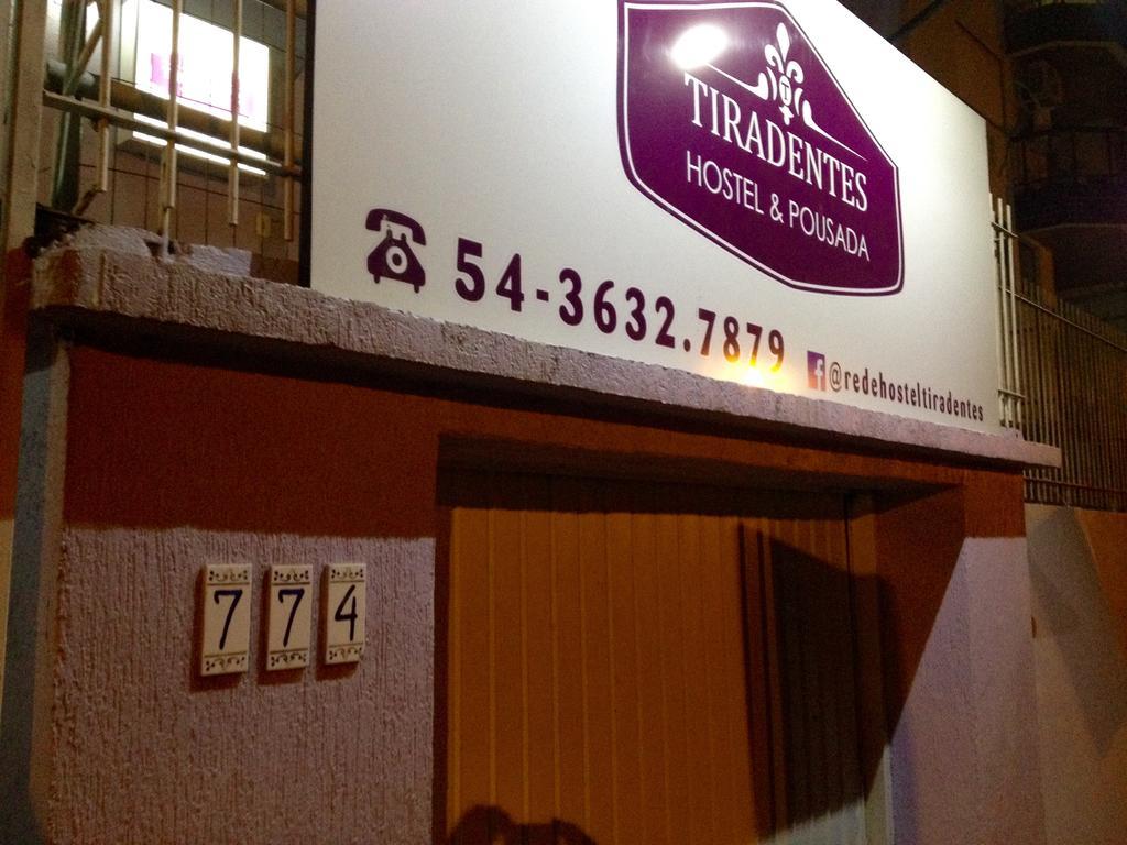Hostel E Pousada Tiradentes 774 Passo Fundo Extérieur photo